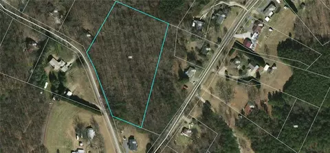 128 Toby Hills Rd, Central, SC 29630 photo 1