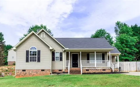 229 Lenhardt Rd, Easley, SC 29640 photo 1