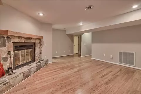 8 Commodore Dr, Salem, SC 29676 photo 25