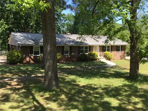 212 Timber Ln, Anderson, SC 29621 photo 1