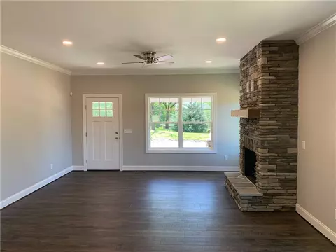 207 Pendleton Street Ext, Pickens, SC 29671 photo 3