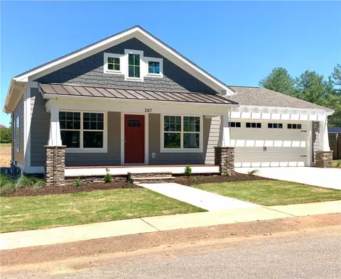 207 Pendleton Street Ext, Pickens, SC 29671 photo 1