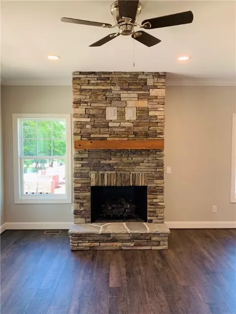207 Pendleton Street Ext, Pickens, SC 29671 photo 4