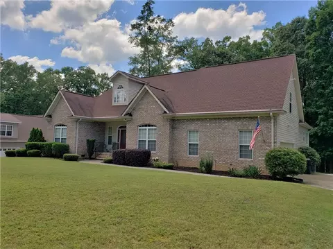 108 Linkside Dr, Anderson, SC 29621 photo 2
