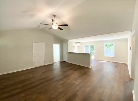 102 Meredith St, Central, SC 29630 photo 4