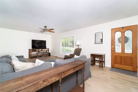 827 Warley Cir, Pendleton, SC 29670 photo 9