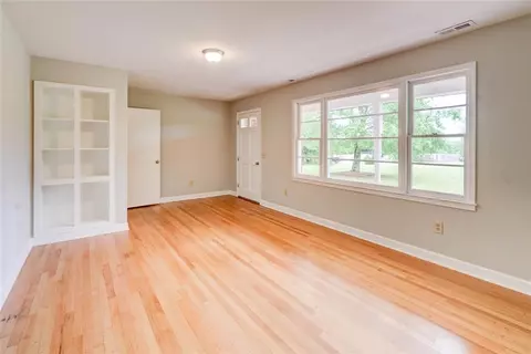 215 Mulliken Rd, Central, SC 29630 photo 7