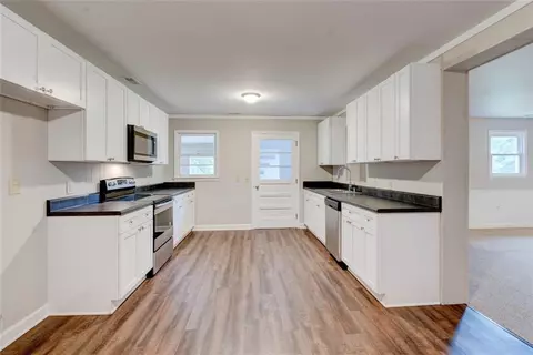 215 Mulliken Rd, Central, SC 29630 photo 2