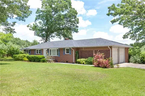 579 Mcelrath Rd, Starr, SC 29684 photo 2