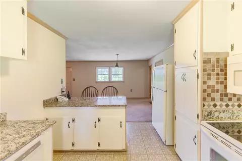 579 Mcelrath Rd, Starr, SC 29684 photo 10