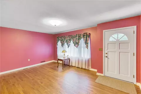 579 Mcelrath Rd, Starr, SC 29684 photo 4