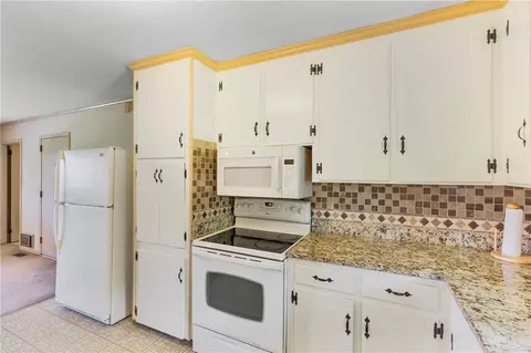 579 Mcelrath Rd, Starr, SC 29684 photo 7