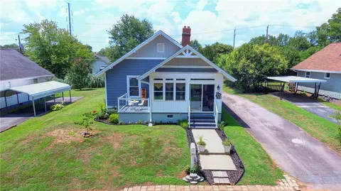 13 Hedgepath St, Liberty, SC 29657 photo 2