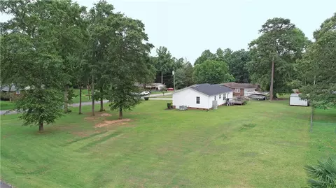 100 Ridge Dr, Williamston, SC 29697 photo 4