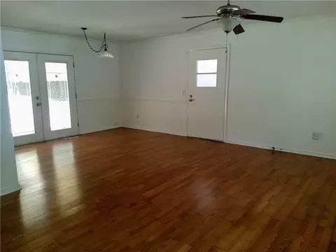 407 Spring Forest Dr, Central, SC 29630 photo 3
