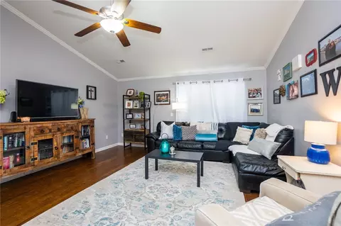 100 Duraleigh Dr, Anderson, SC 29621 photo 4