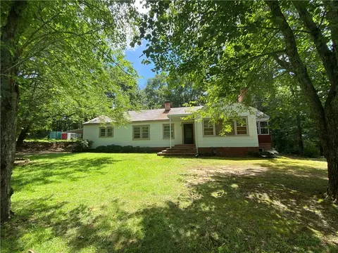212 Bulwinkle Dr, Walhalla, SC 29691 photo 2