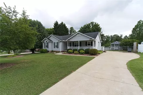 103 Mockingbird Ln, Easley, SC 29640 photo 1
