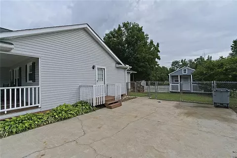103 Mockingbird Ln, Easley, SC 29640 photo 5