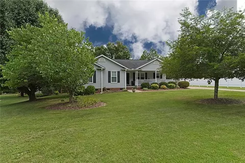 103 Mockingbird Ln, Easley, SC 29640 photo 2