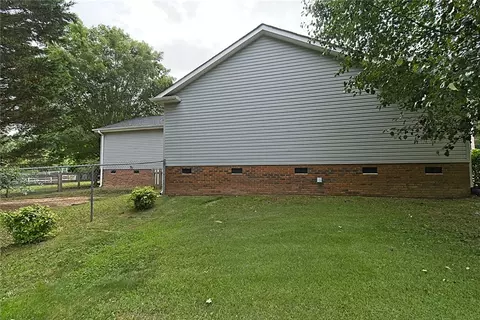103 Mockingbird Ln, Easley, SC 29640 photo 30