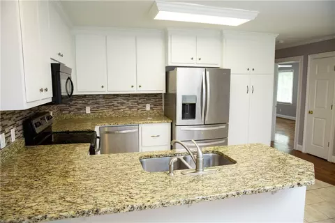 463 Black Snake Rd, Easley, SC 29640 photo 4