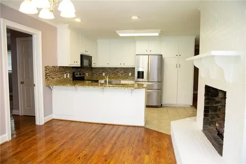 463 Black Snake Rd, Easley, SC 29640 photo 8