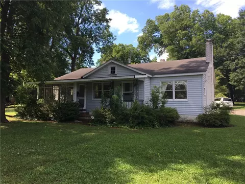 303 N Main St, Honea Path, SC 29654 photo 1