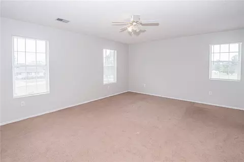 125 Smith Dr, Pelzer, SC 29669 photo 2