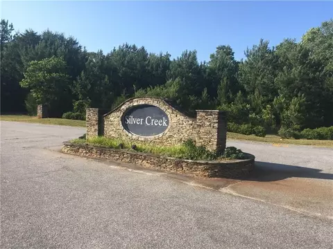 225 Silver Ridge Dr, Central, SC 29630 photo 2