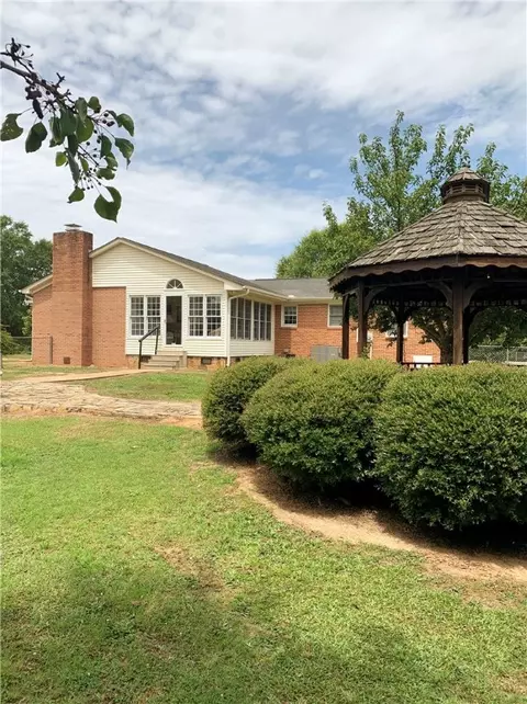 104 Carson Dr, Starr, SC 29684 photo 13
