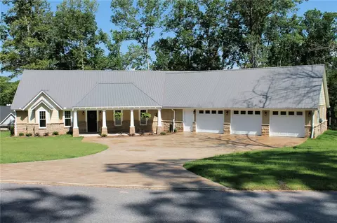 928 Falling Waters Ln, Seneca, SC 29672 photo 1