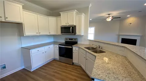 195 Sunny Point Loop, Central, SC 29630 photo 5