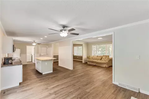 108 Leon Dr, Anderson, SC 29621 photo 13
