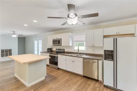 108 Leon Dr, Anderson, SC 29621 photo 11