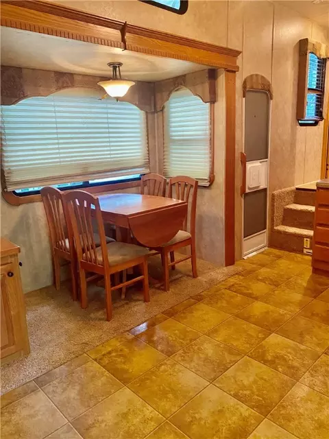 522 Loop Cir, Westminster, SC 29693 photo 4