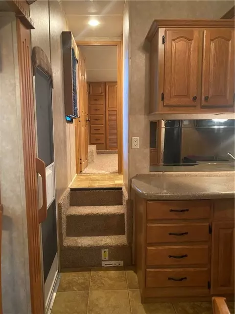 522 Loop Cir, Westminster, SC 29693 photo 9