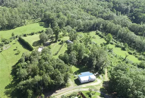 586 Robinson Bridge Rd, Central, SC 29630 photo 3
