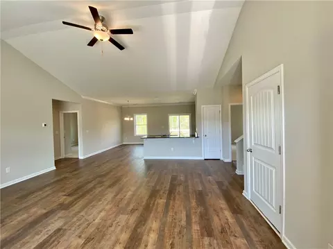 191 Sunny Point Loop, Central, SC 29630 photo 3