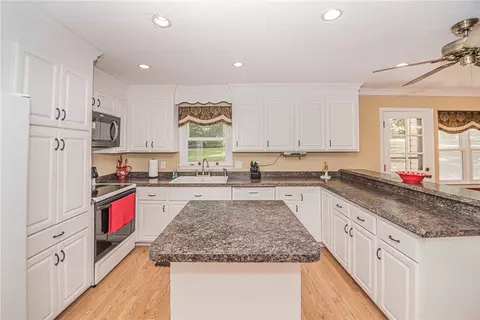 146 Cindy Ln, Easley, SC 29642 photo 14