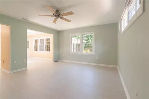 13012 W Camelia Ln, Seneca, SC 29678 photo 20