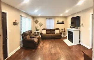 104 Dowling St, Easley, SC 29640 photo 8