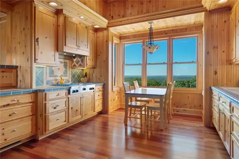 201 Long View Ct, Pickens, SC 29671 photo 6