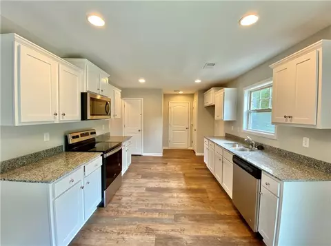 139 Sunny Point Loop, Central, SC 29630 photo 7