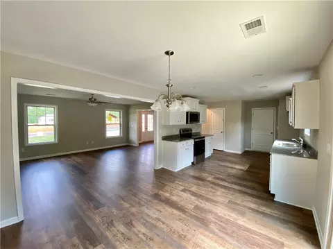 139 Sunny Point Loop, Central, SC 29630 photo 6