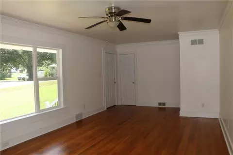 16 W Oak Dr, Honea Path, SC 29654 photo 6