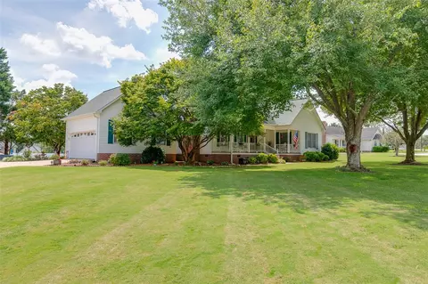 309 Pinnacle Ct, Easley, SC 29642 photo 3