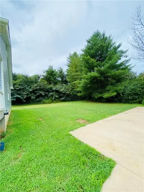 134 Davis Rd, Easley, SC 29642 photo 22