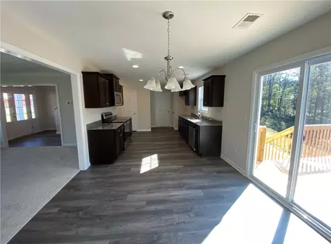 151 Sunny Point Loop, Central, SC 29630 photo 5