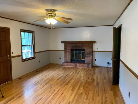 402 Simpson St, Westminster, SC 29693 photo 11
